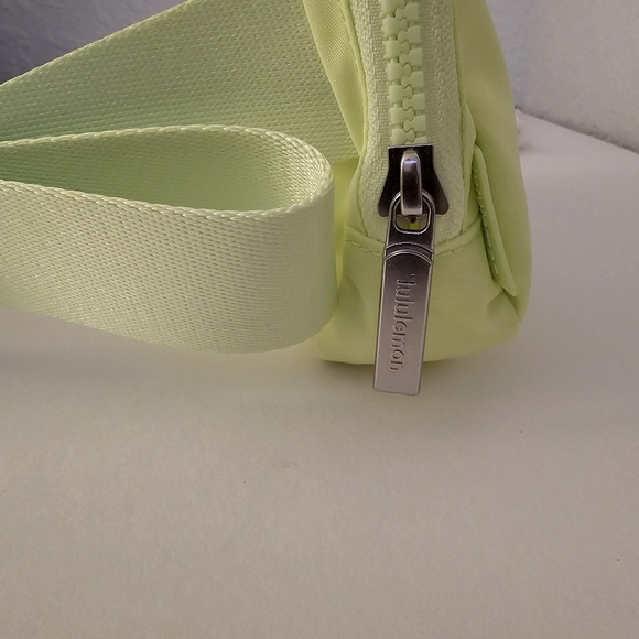 Lululemon Everywhere Belt Bag FADED ZAZ FZAP - Picture 7 of 16